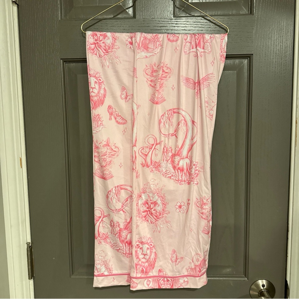 Katie Kime X Wicked collab Pajama set. - Picture 4 of 5